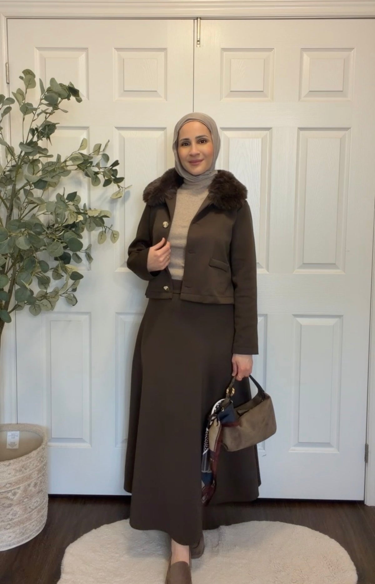 Elegant Fur-Trimmed Scuba Skirt Set