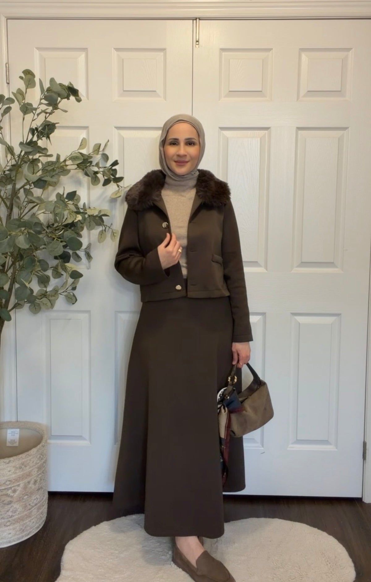 Elegant Fur-Trimmed Scuba Skirt Set