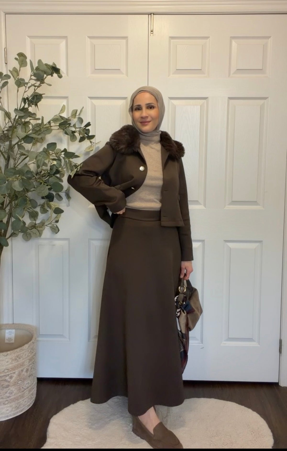 Elegant Fur-Trimmed Scuba Skirt Set