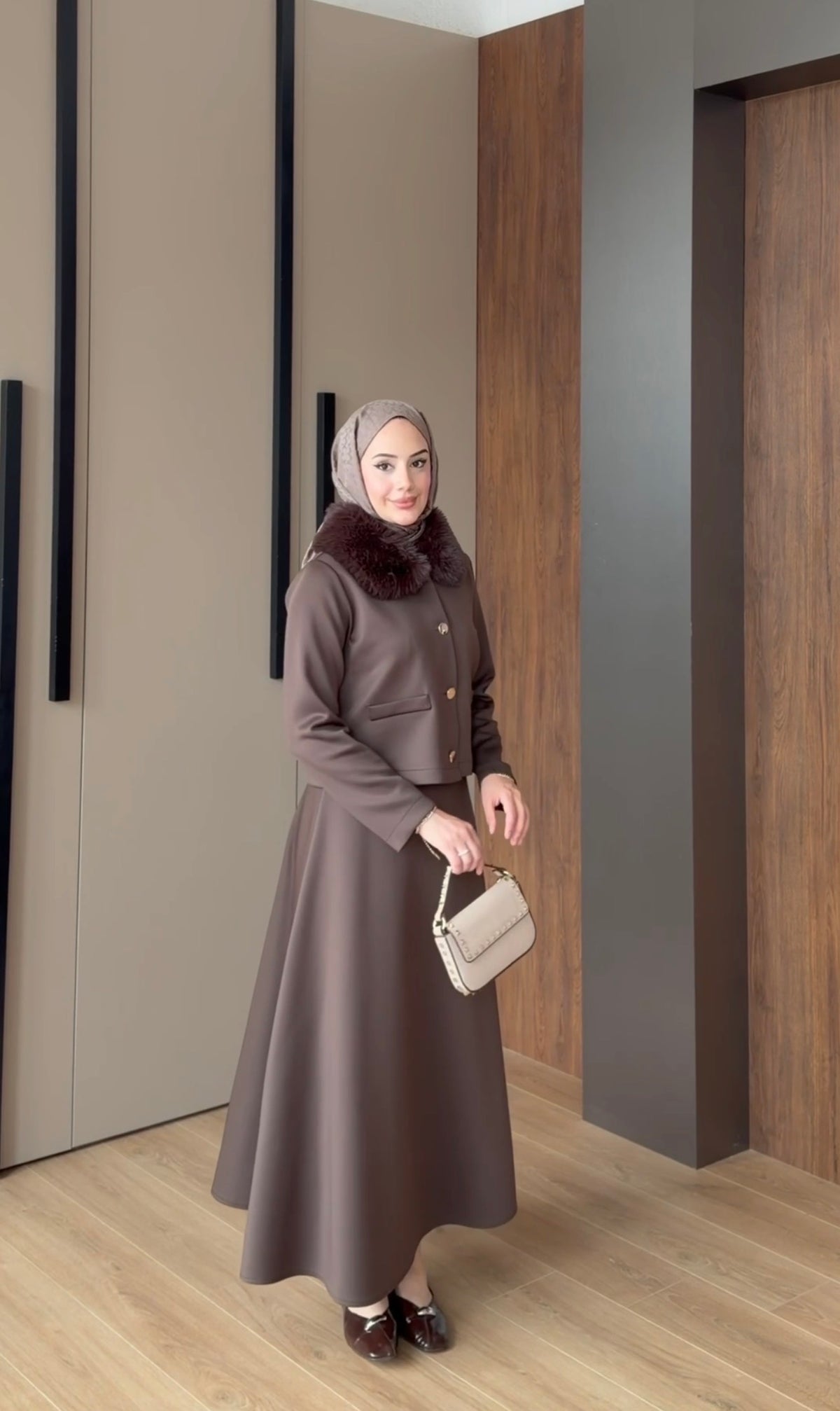 Elegant Fur-Trimmed Scuba Skirt Set