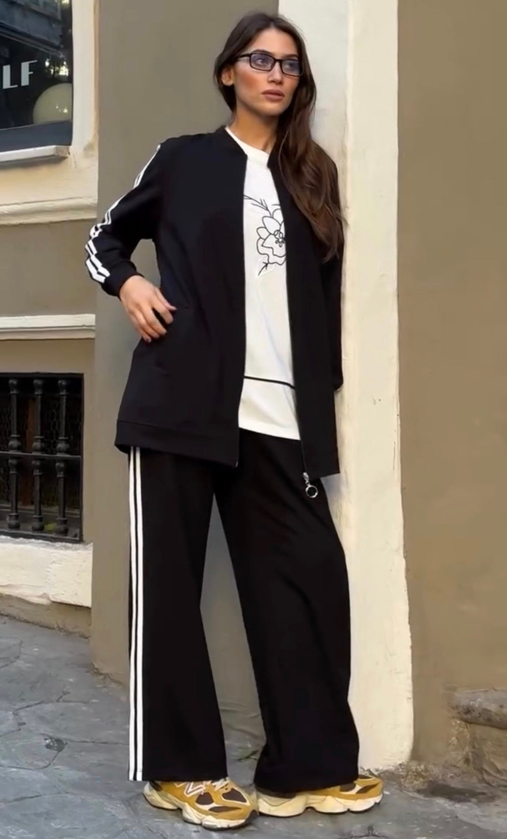 Women's Striped Detailed 3-Piece Set 🖤