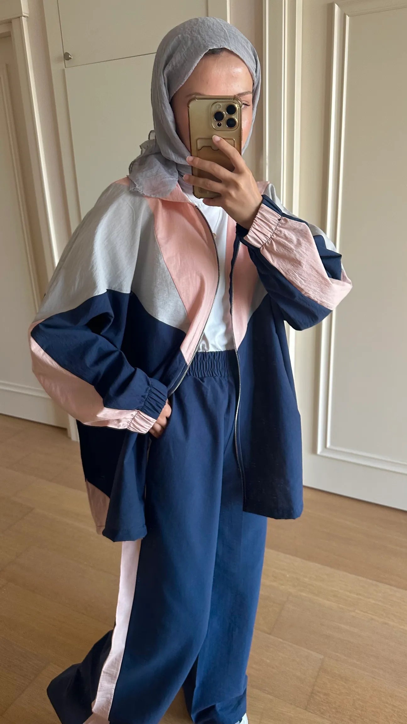 Milan Color-Block Modal Coordinate Set - Navy Blue