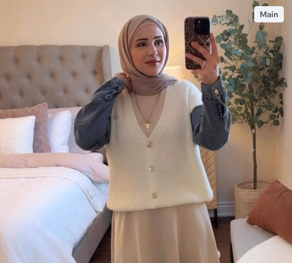 Knitted Cardigan with Denim Sleeve - White image 9