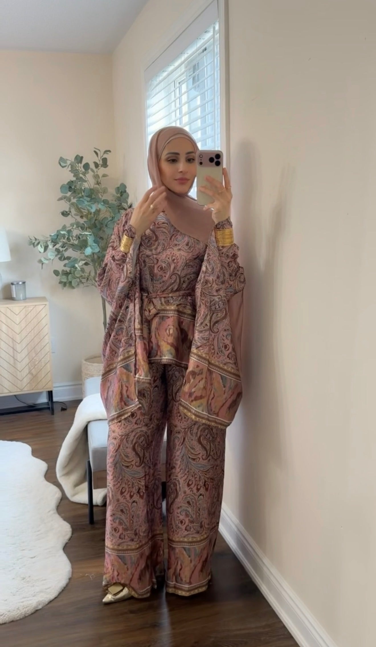 The Sultan Paisley Satin Butterfly Set