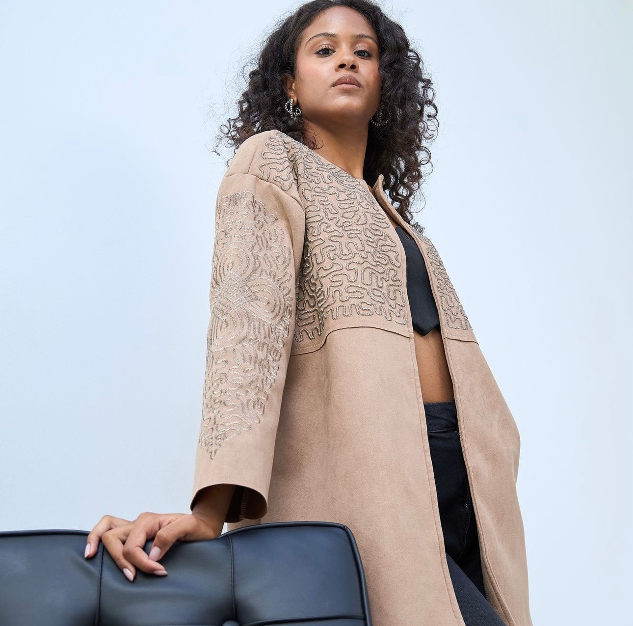 CHAMOIS EMBROIDERED WOMAN JACKET image 1