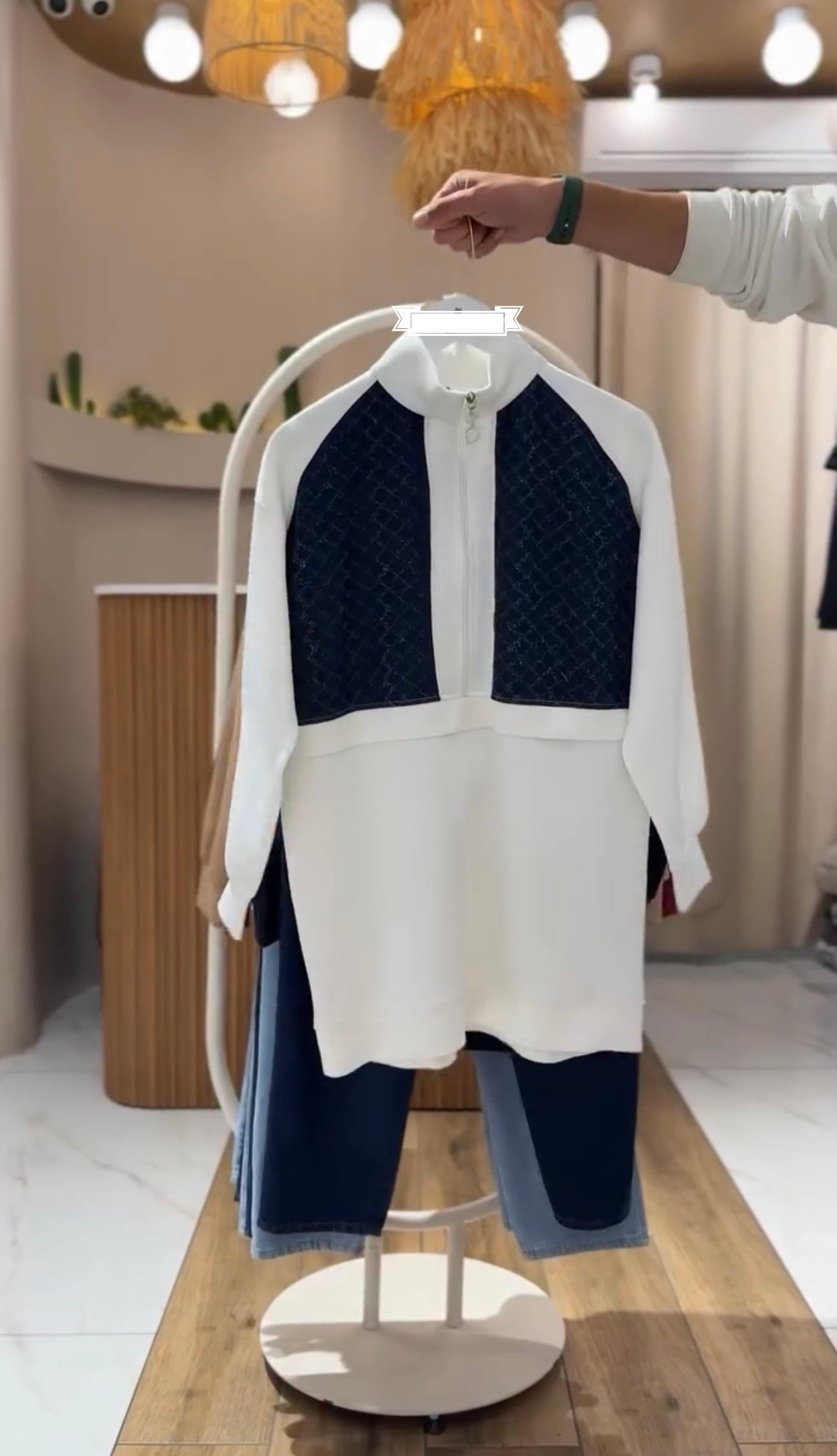 Denim Touch Set – طقم سكوبا مع جينز  image 8