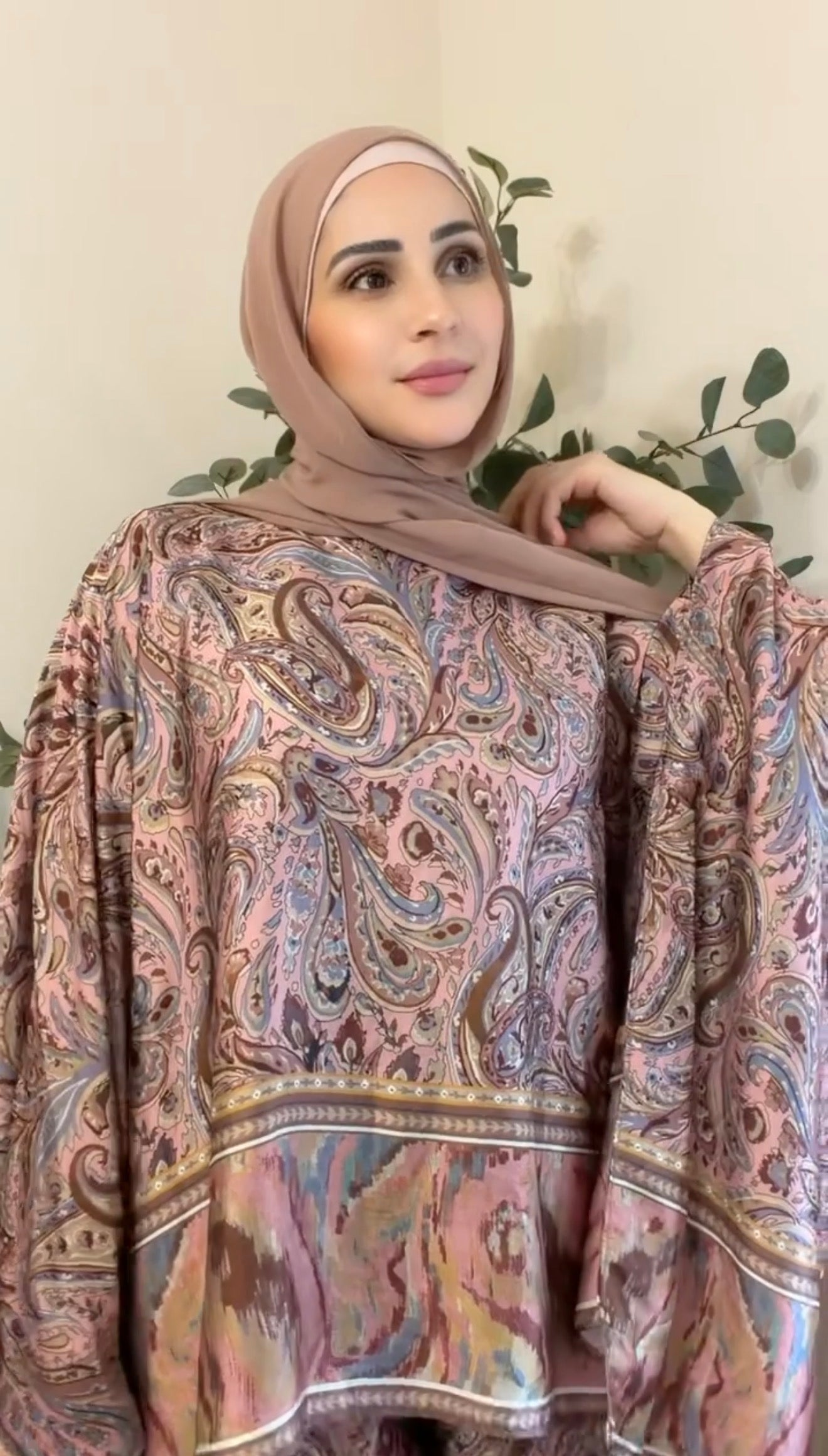 The Sultan Paisley Satin Butterfly Set