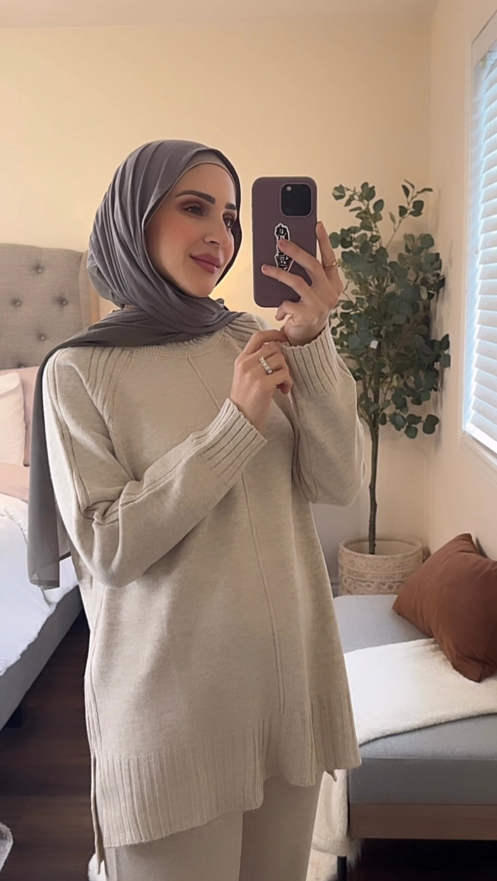 Chic Knit Essentials Set - Beige image 2