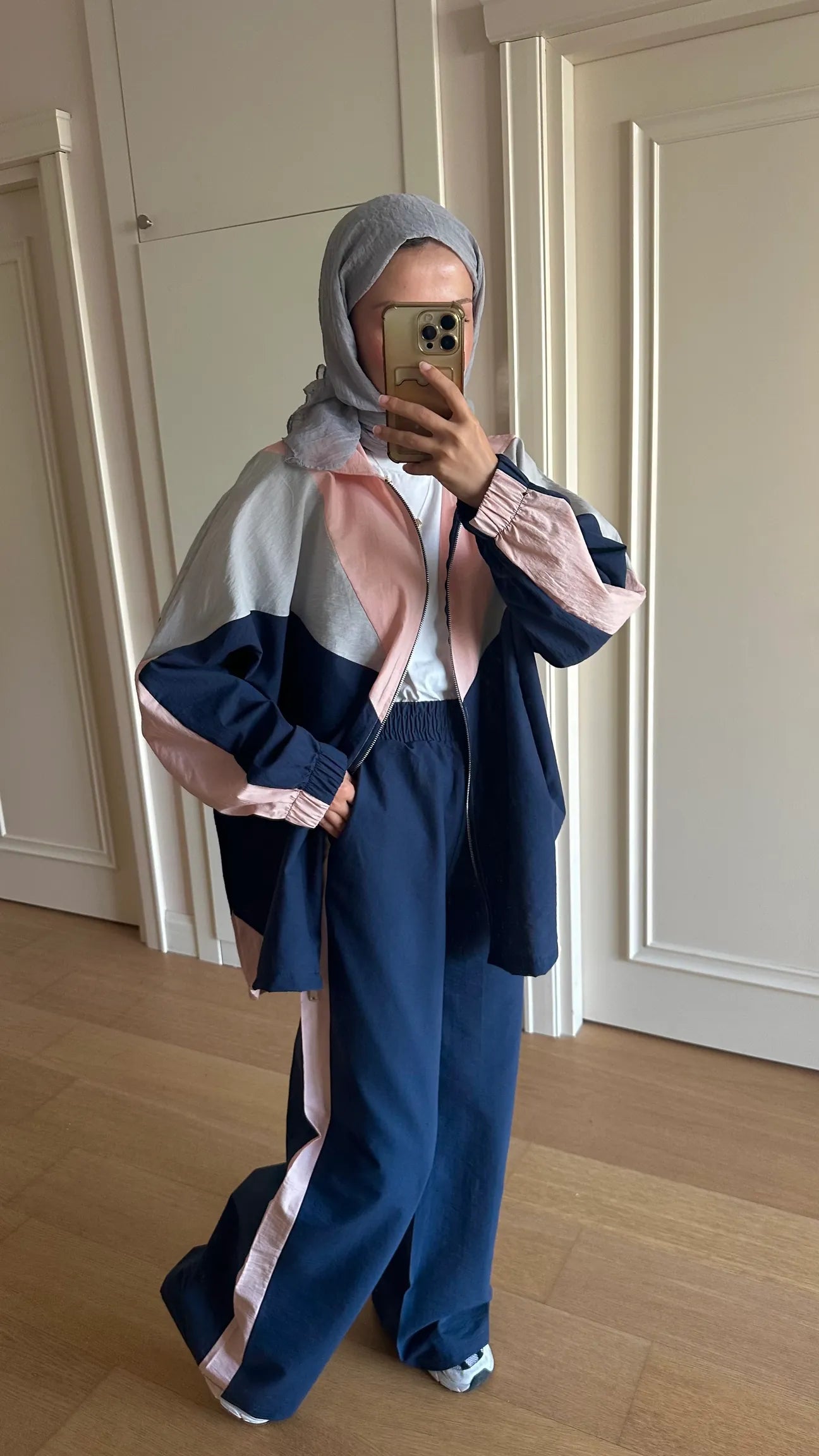 Milan Color-Block Modal Coordinate Set - Navy Blue
