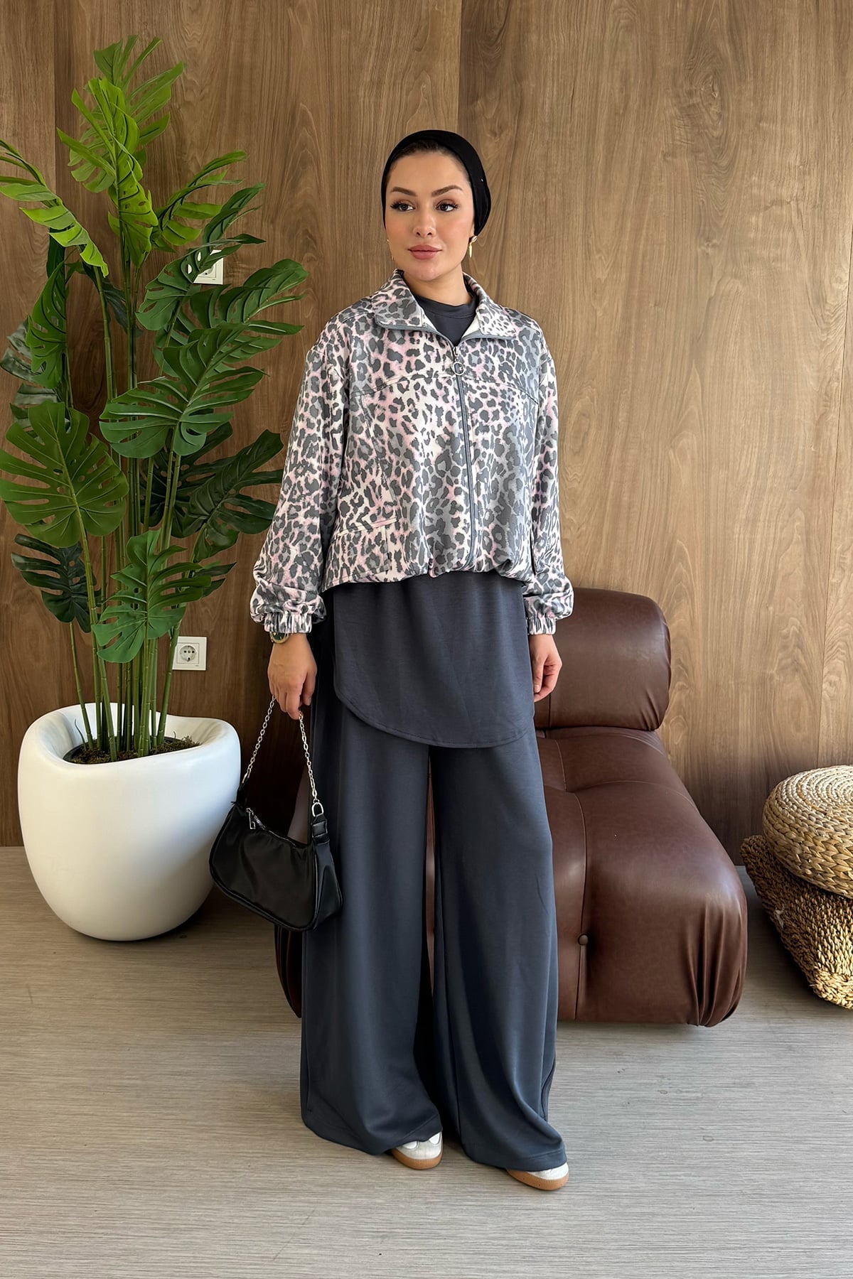 Leopard Accent 3-Piece Modest Lounge Set - Dark Grey