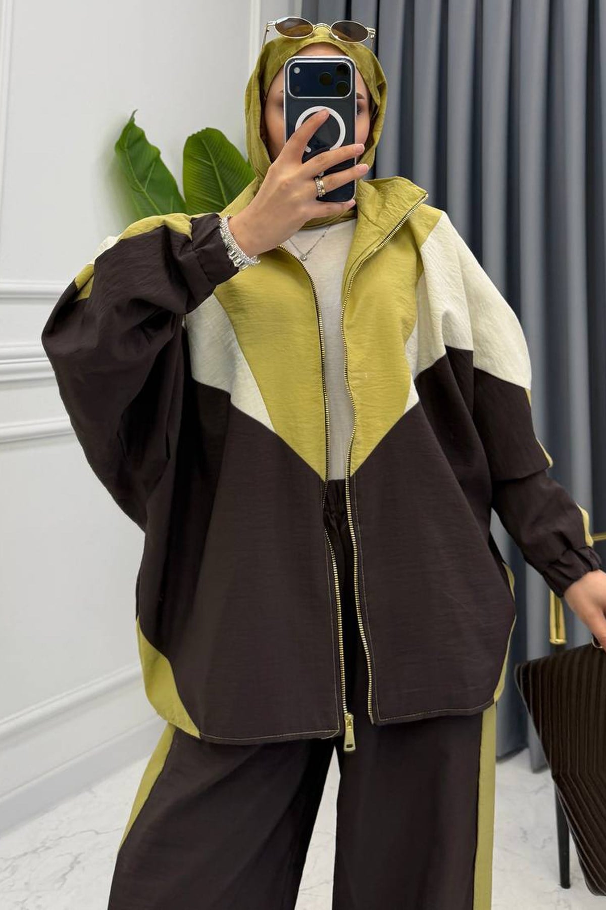 Milan Color-Block Modal Coordinate Set - Brown