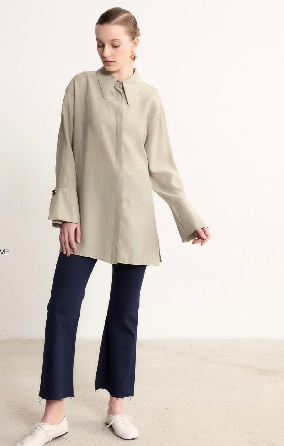 Golden buttoned Poplin Shirt image 4