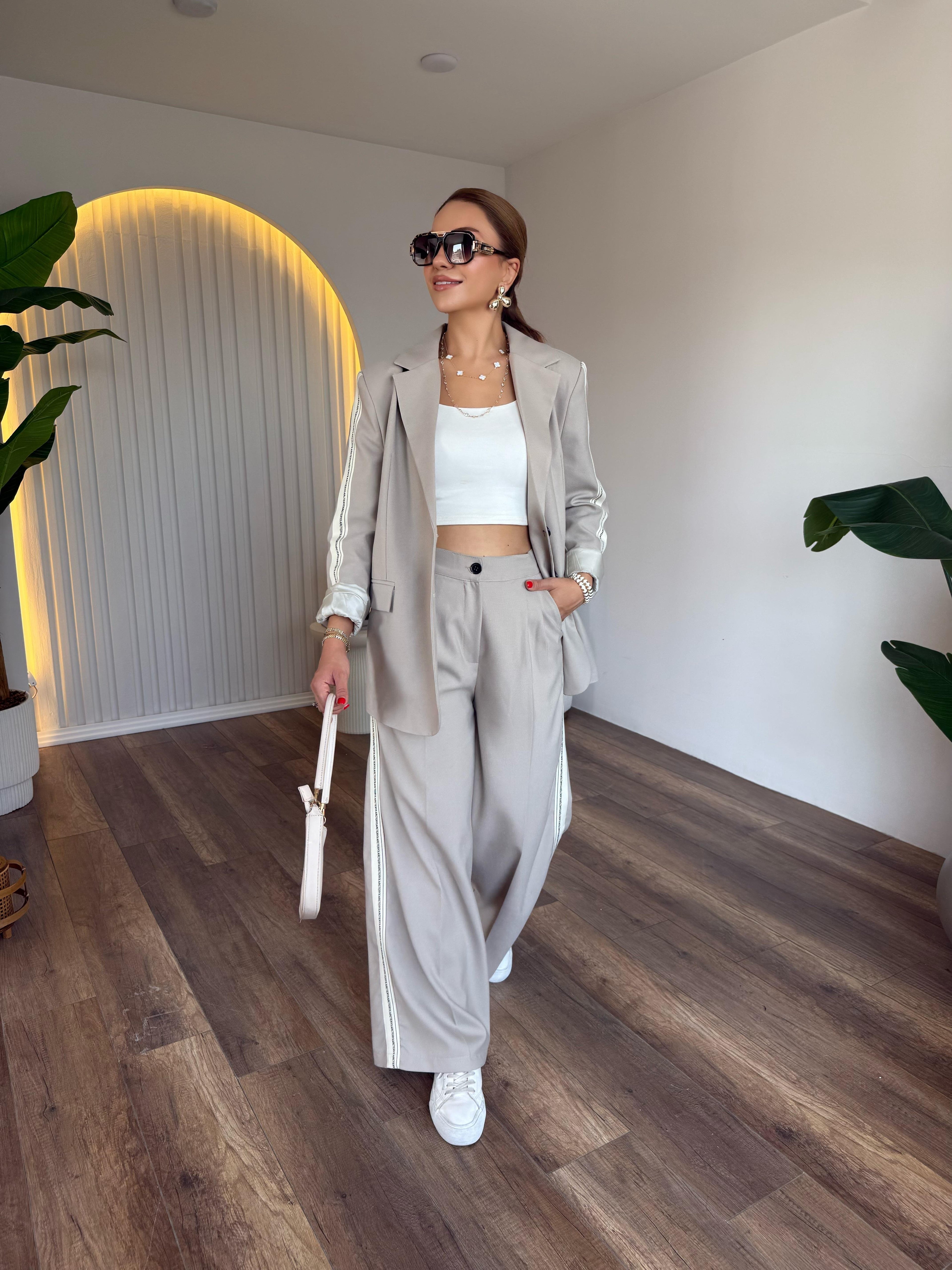 2 -PIECE BEIGE STRIP DETAILED JACKET SET