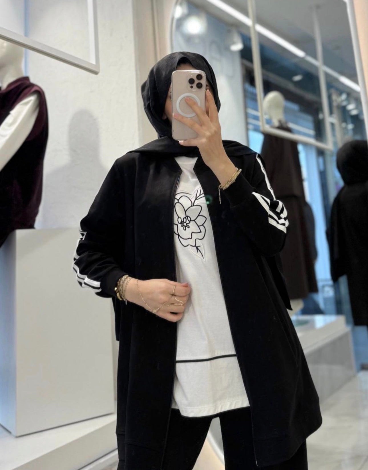 Women's Striped Detailed 3-Piece Set 🖤