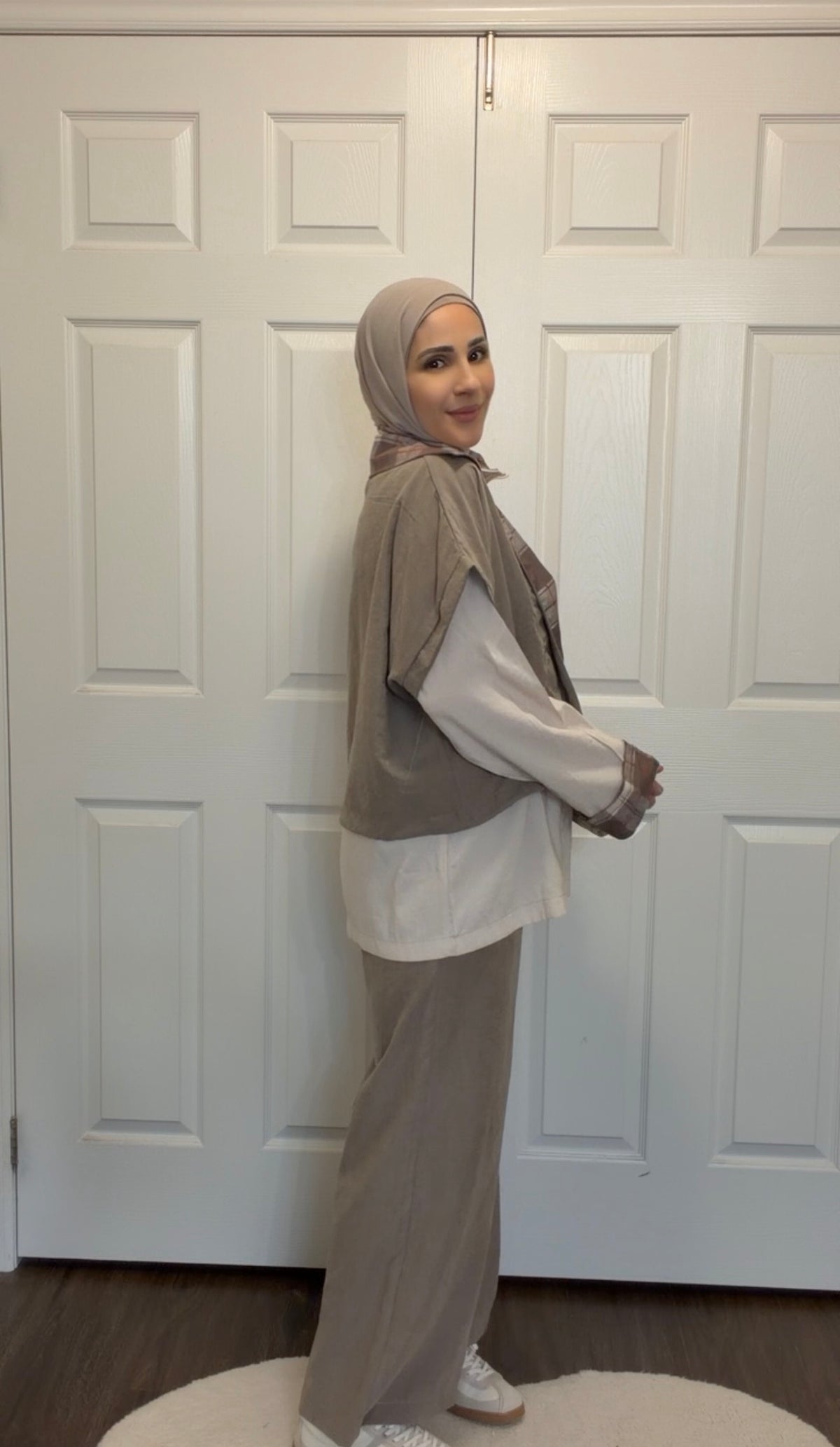 Modern Urban Layered Two-Piece Set | Greige & Off-White