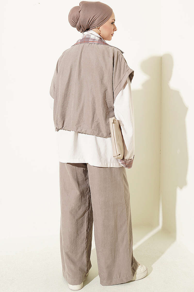 Modern Urban Layered Two-Piece Set | Greige & Off-White