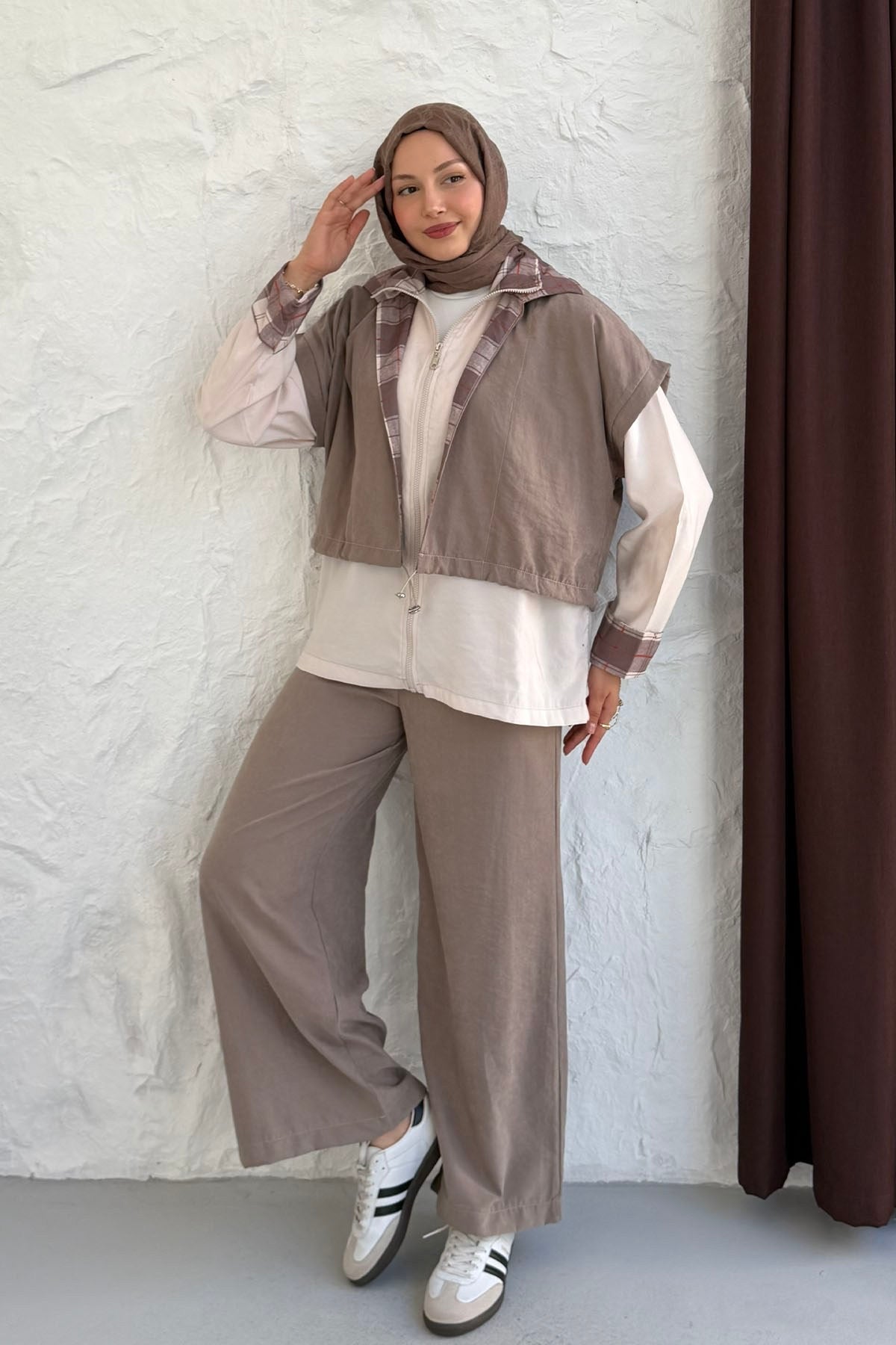 Modern Urban Layered Two-Piece Set | Greige & Off-White