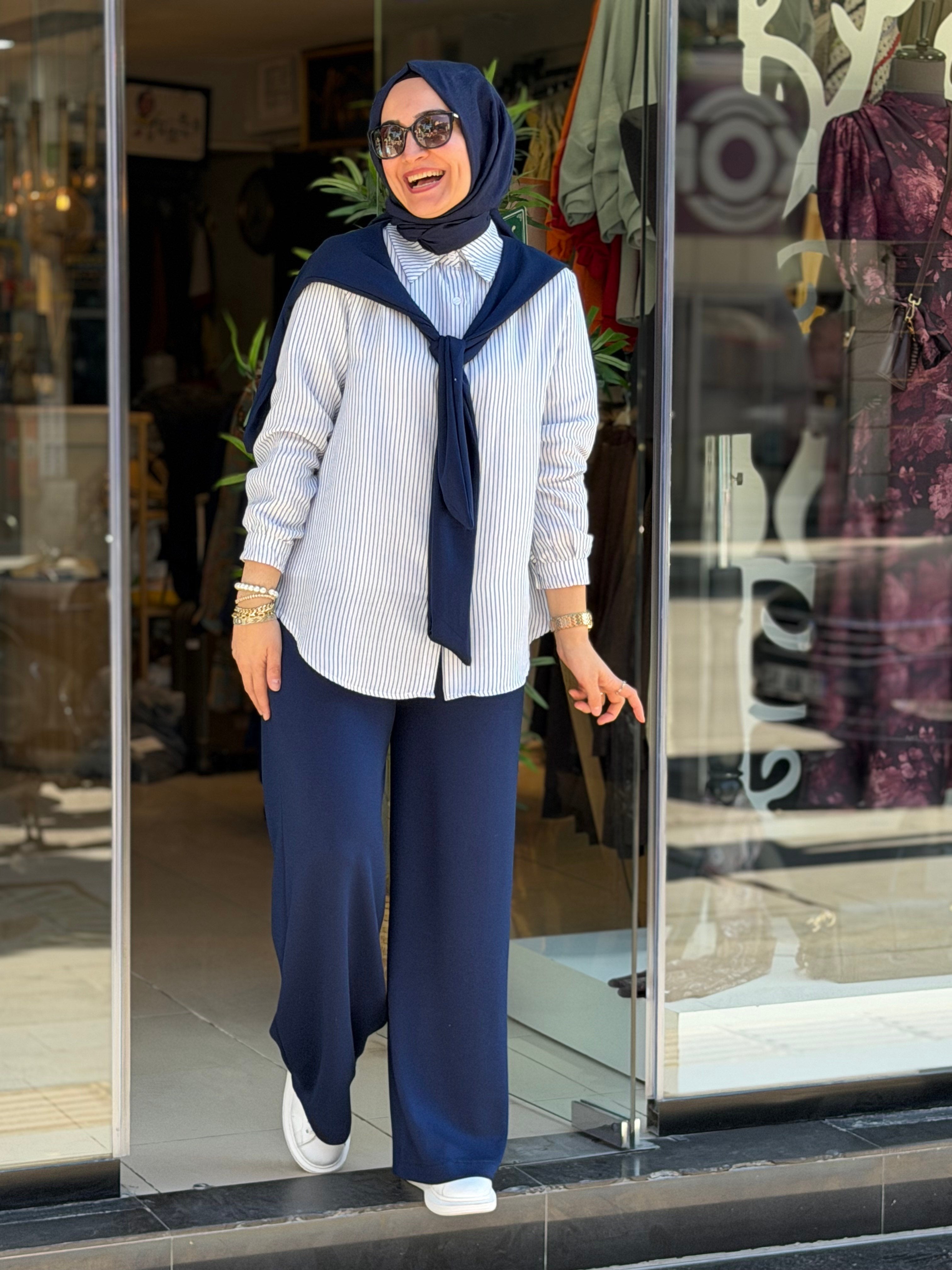 The Marina 3-Piece Linen & Oysho Coordinate Set