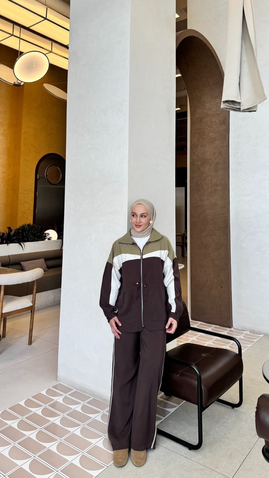 Color-Block Sport Set - Brown
