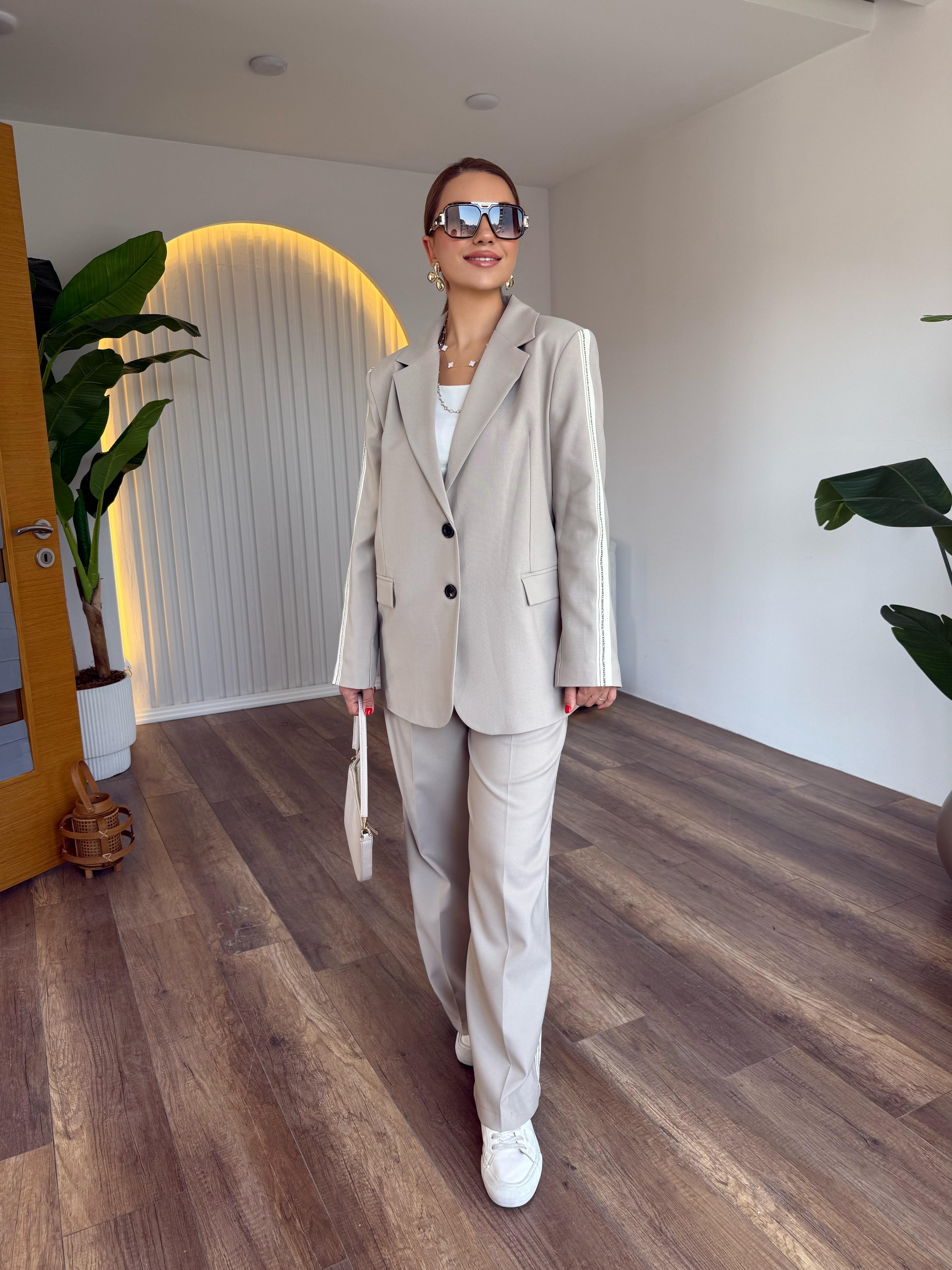 2 -PIECE BEIGE STRIP DETAILED JACKET SET