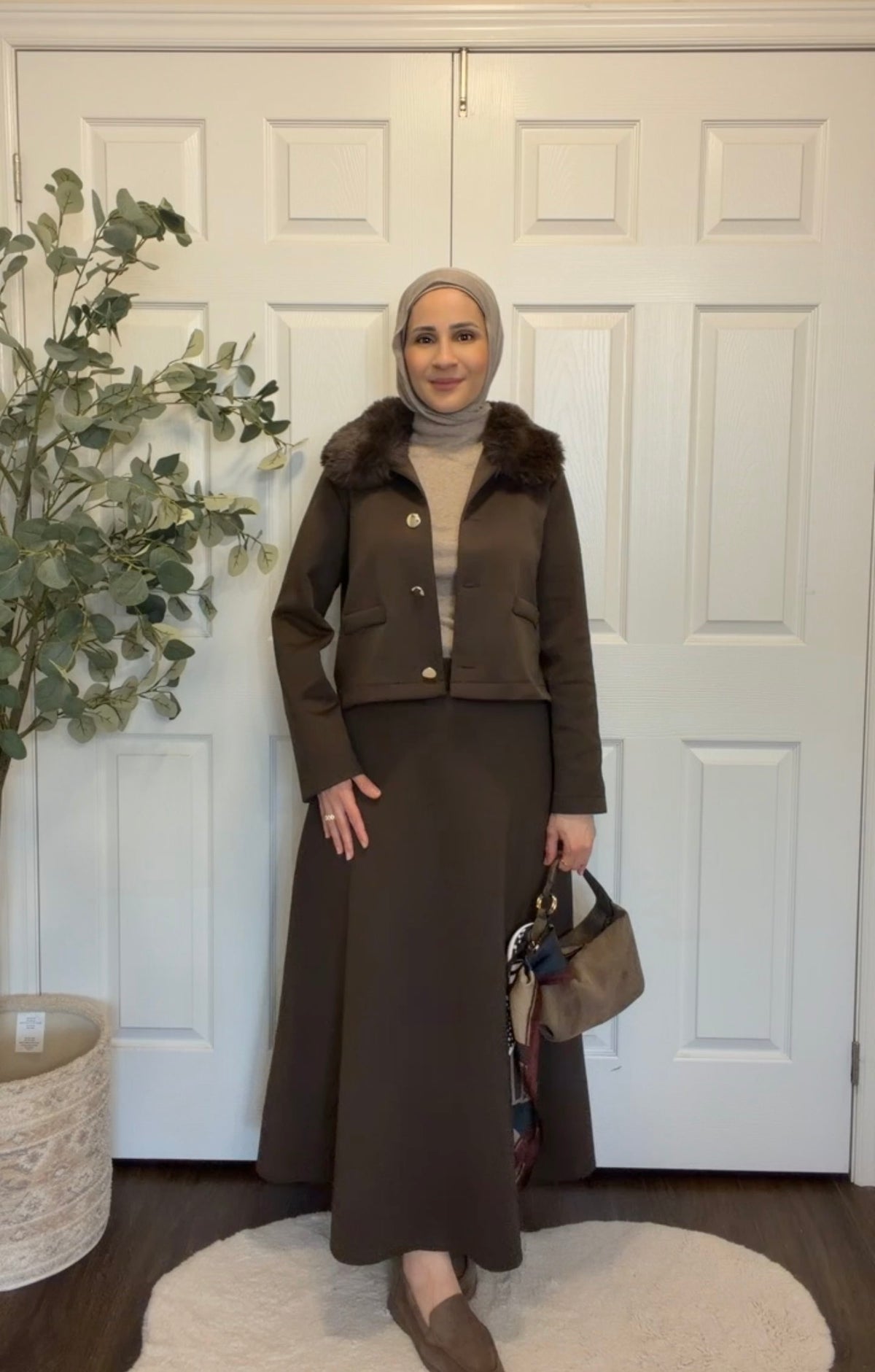 Elegant Fur-Trimmed Scuba Skirt Set