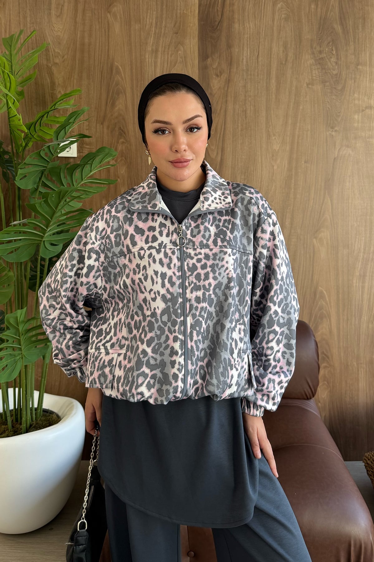 Leopard Accent 3-Piece Modest Lounge Set - Dark Grey