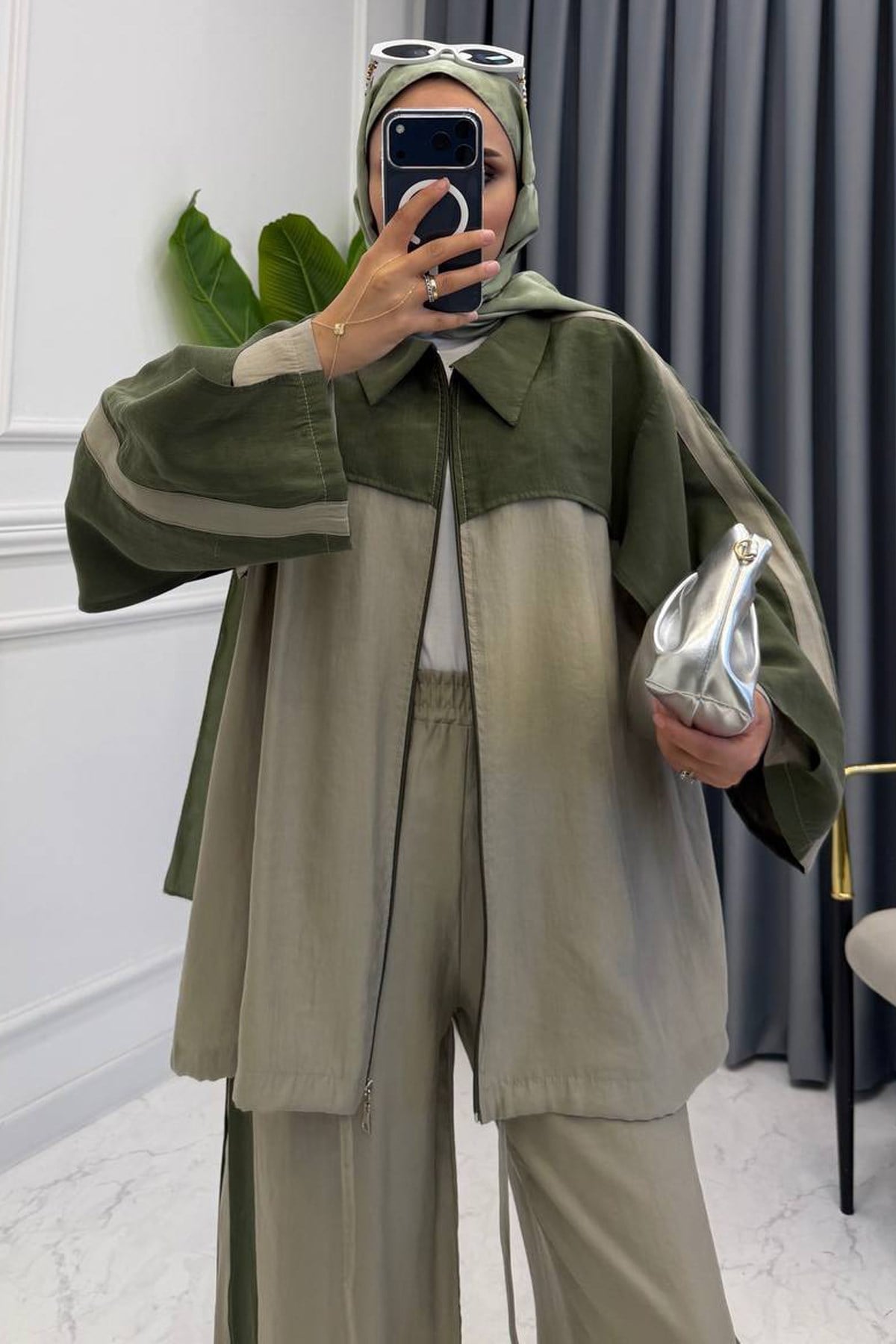 The Earth & Stone Modest Coordinates - Green