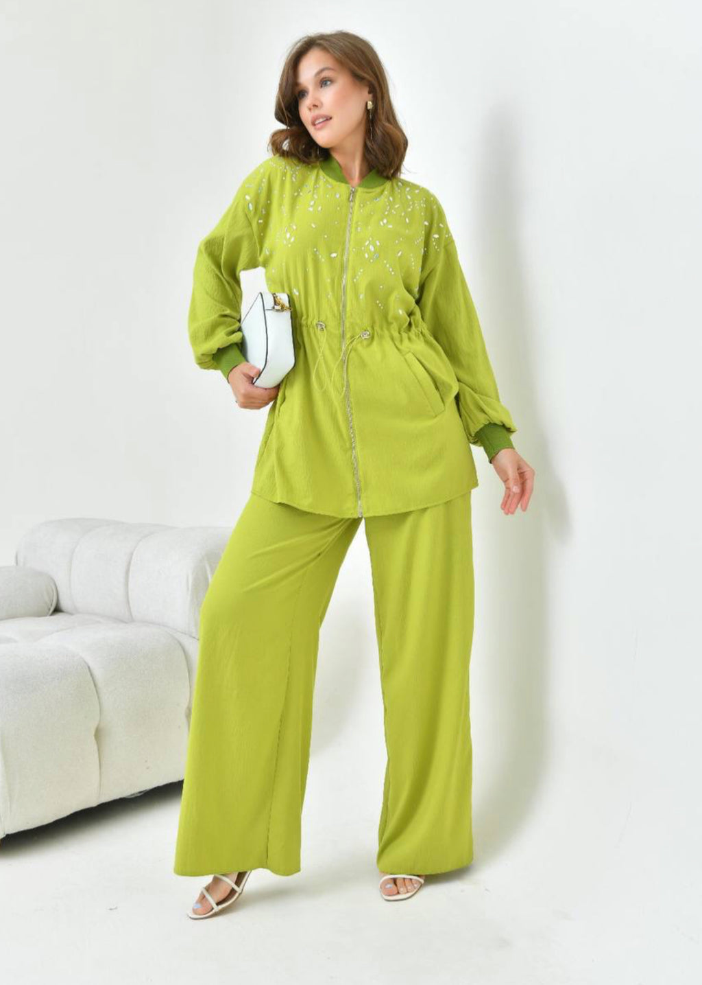 WOMAN’S SET WITH STONE DETAIL - Grass Green image 0