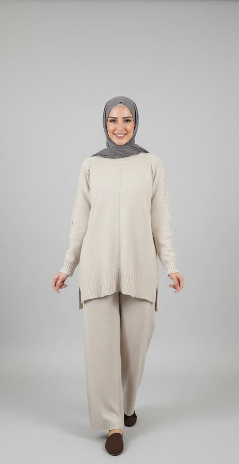 Chic Knit Essentials Set - Beige image 1