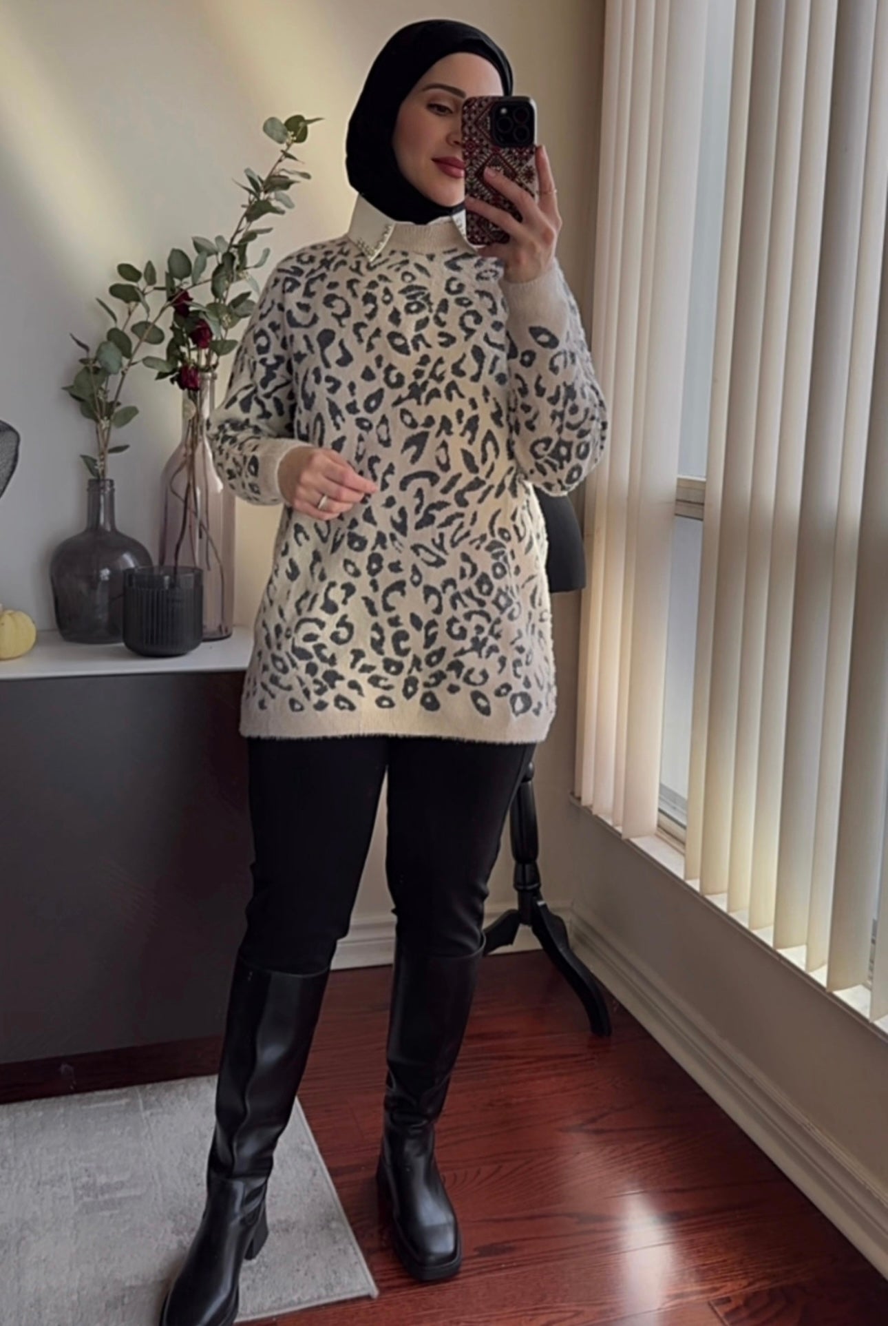 Tiger Beige Sweater image 2