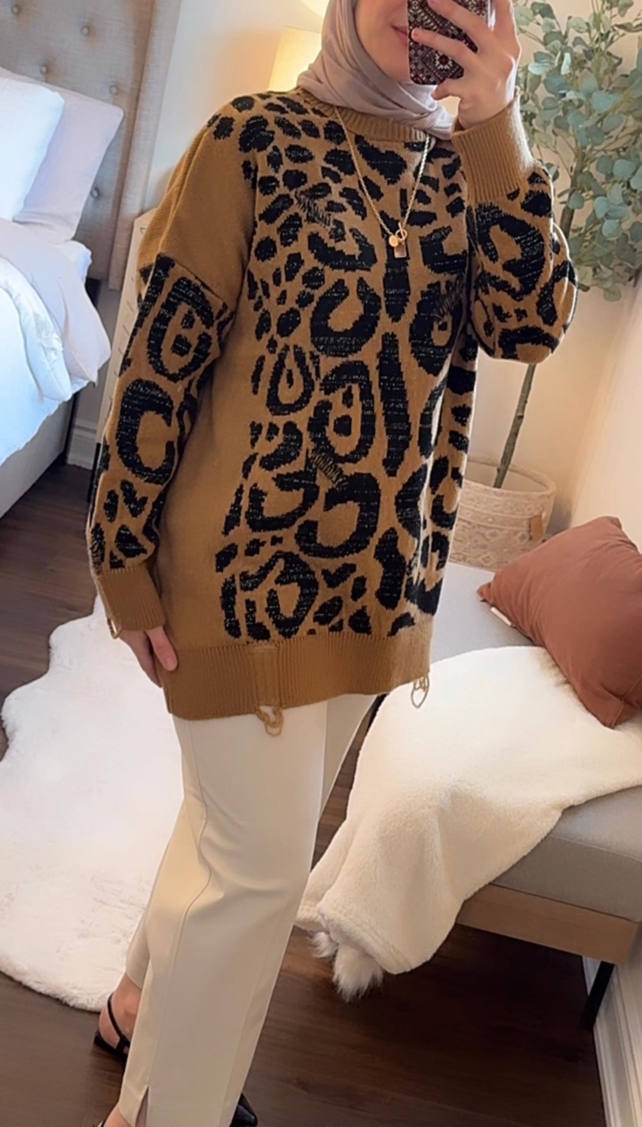 Leopard Patterned Ripped Detailed Sweater  image 1